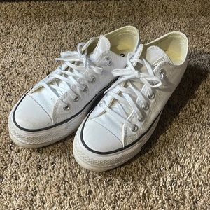 Low top platform converse 5.5 women’s